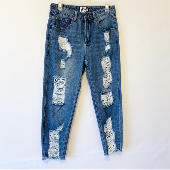 The Rockn Rev Distressed Mid Rise Crop Jean - Picture 3 of 10